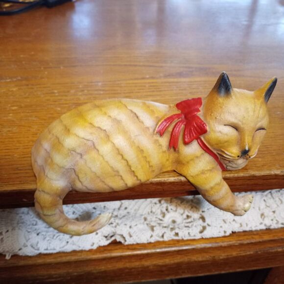 Vintage John Wright Cast Metal Cat Shelf Sitter Sleeping 1992 USA kitten - Picture 1 of 7